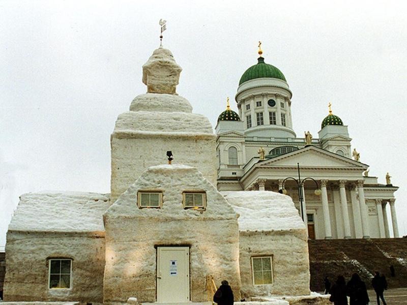 Снежная церковь на Сенатской площади