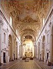 Интерьер церкви Санта Мария делла Кармине (вид от входа к алтарю)