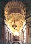 Интерьер церкви Санта Мария делла Кармине (вид от алтаря ко входу)