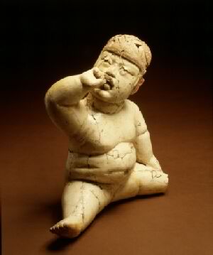 Фигурка ребенка, 12-9 вв. до н.э., керамика. Олмеки, Мексика