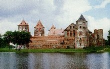 Озеро у замка