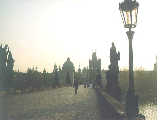 Карлов мост на рассвете