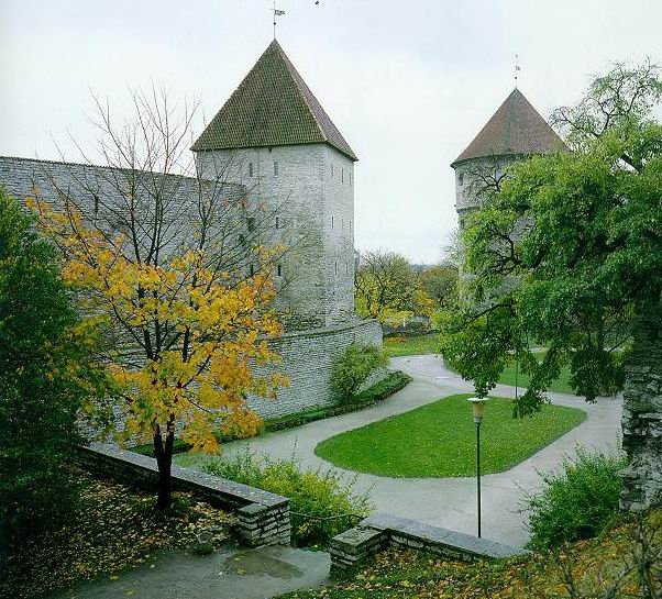 Городская стена