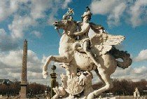 Площадь Согласия. Конная статуя