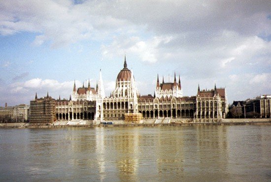 Здание парламента